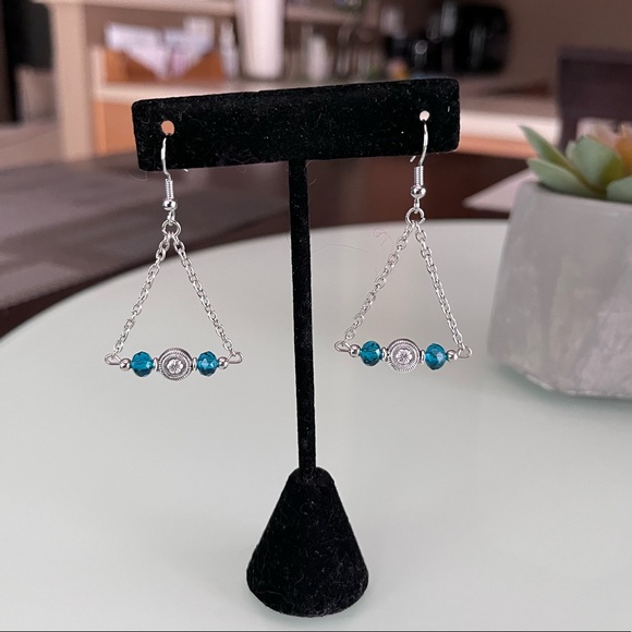 Jewelry - 💙Handmade Earrings 💙